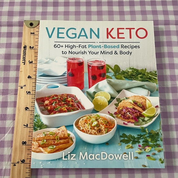 Vegan Keto Cookbook (2018) Liz MacDowell - Picture 4 of 4